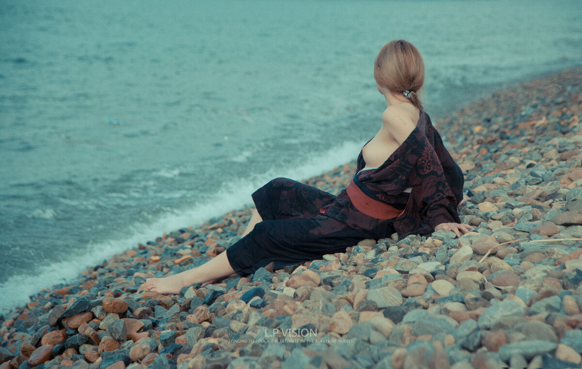 亚洲国产成人久久综合一区77