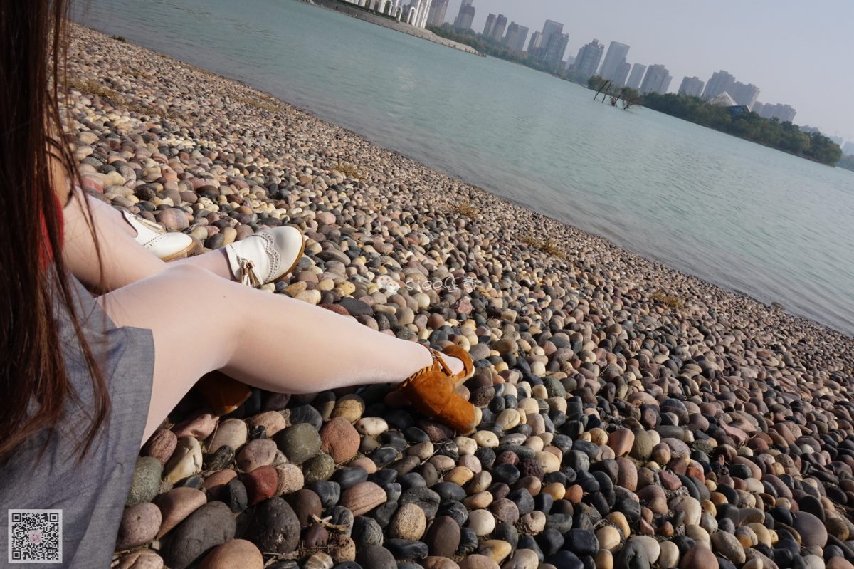 亚洲国产日韩a在线播放_免费无码久久成人影片_新区乱码无人区二精东_在线精品亚洲一区二区绿巨人