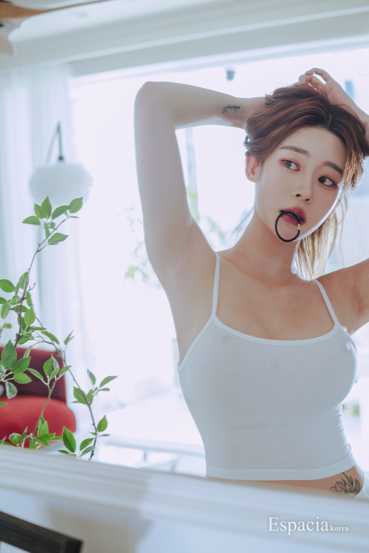 【中文字幕】JUL-550、近所で最も悪名高いヤンキー少年のお宅へ家事代行サービスで派遣されてしまった私。、小林真梨香